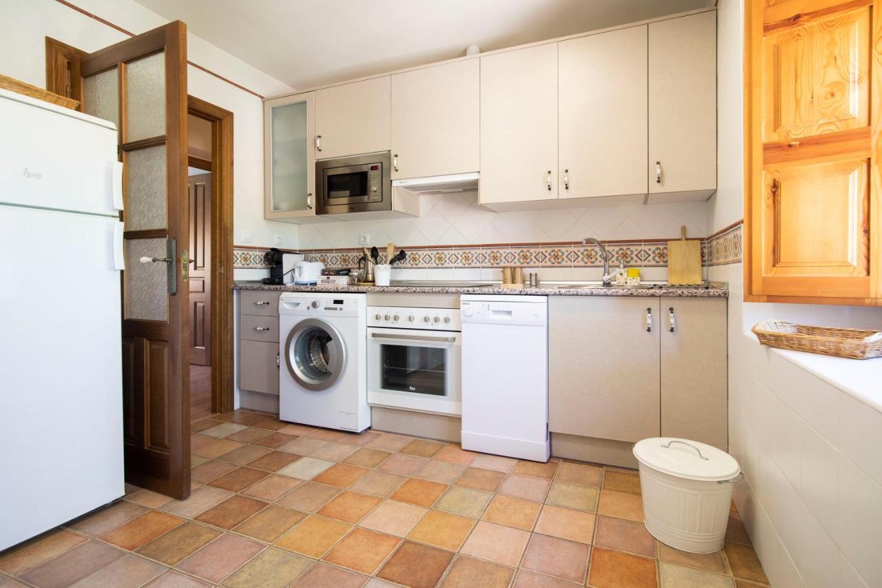 Apartamentos Ribera Del Duero Las Escuelas Vadocondes Екстериор снимка