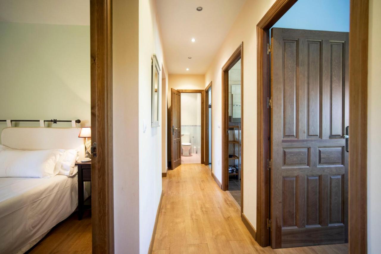 Apartamentos Ribera Del Duero Las Escuelas Vadocondes Екстериор снимка